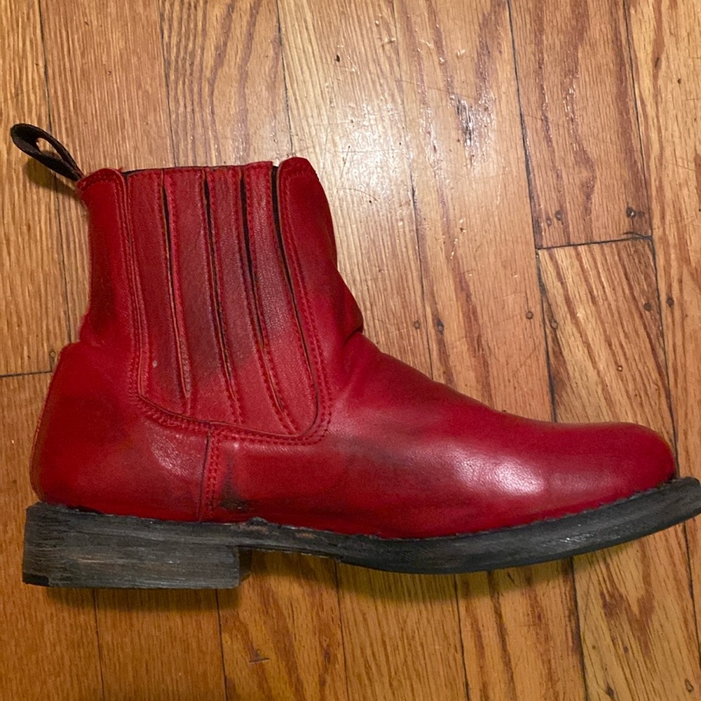 red bed:stu ankle chelsea slip on boots size 6